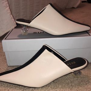 BLACK AND WHITE CRYSTAL MULE - NWT